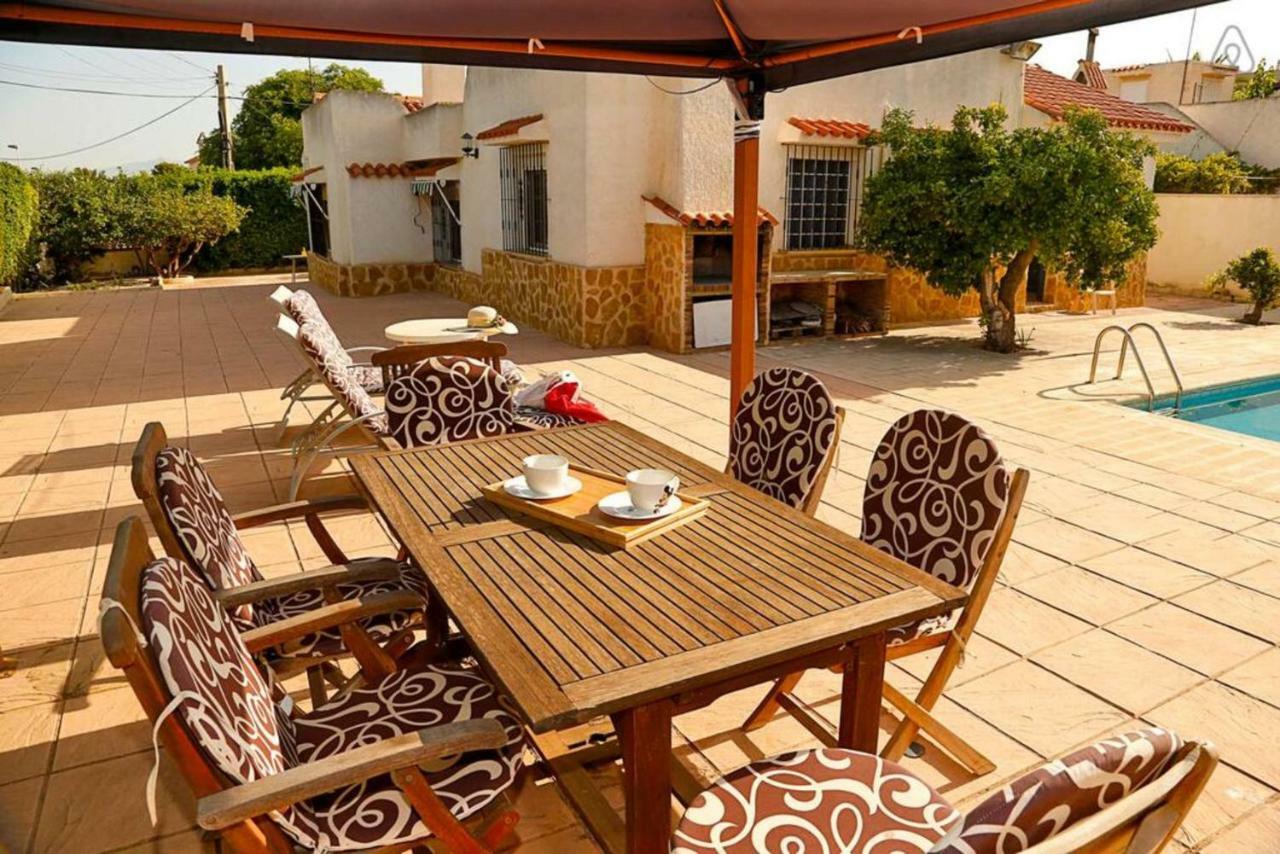 Arenales Great Home With Ac, Pool And Barbecue Ареналес-дель-Соль Екстер'єр фото